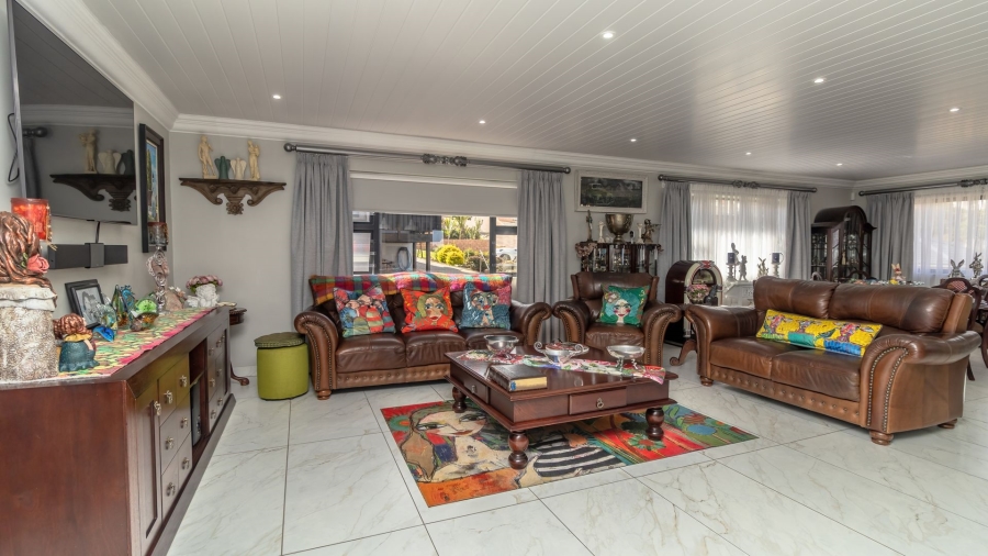 4 Bedroom Property for Sale in Monte Christo Western Cape